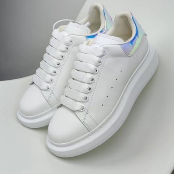 Dresses & Skirts - Casual athletic shoes - with packaging box